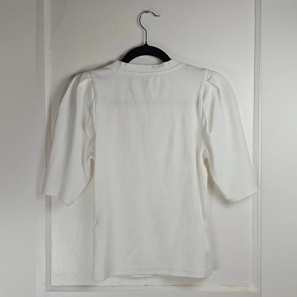 White House Black Market White Ribbed Knit Puff Sleeve Henley Top XS